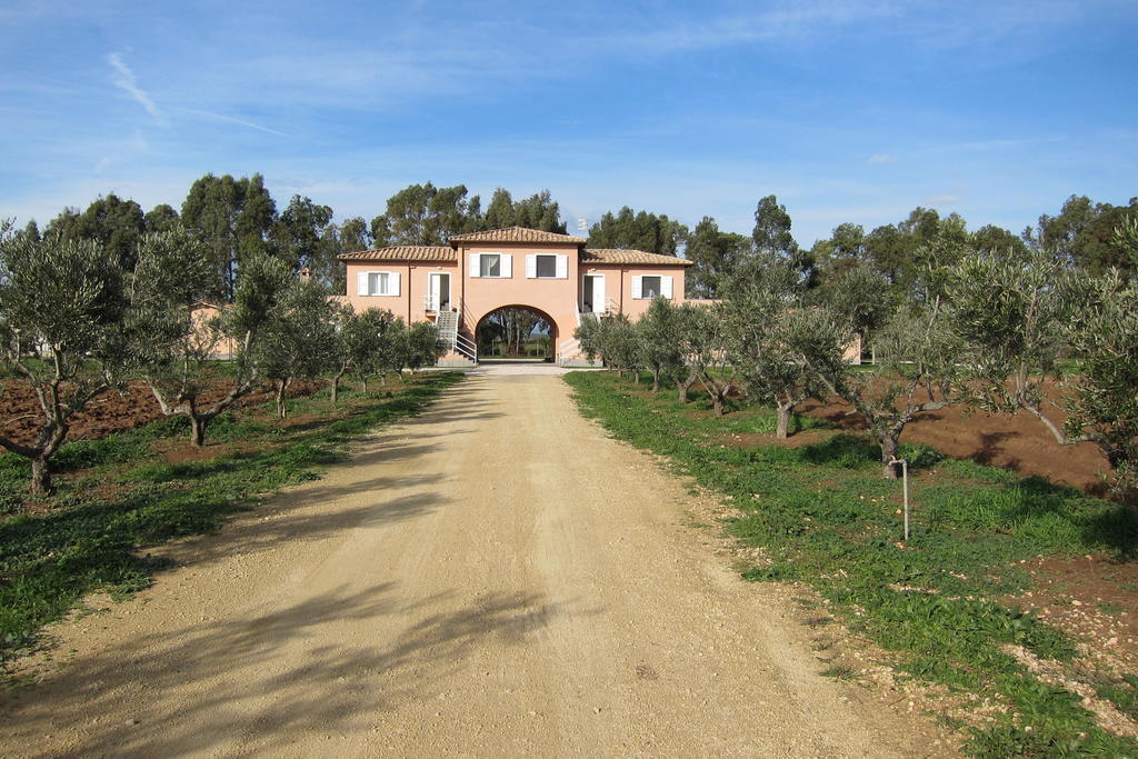 Agriturismo Pian Di Spille - Golf Villa Tarquinia Eksteriør billede